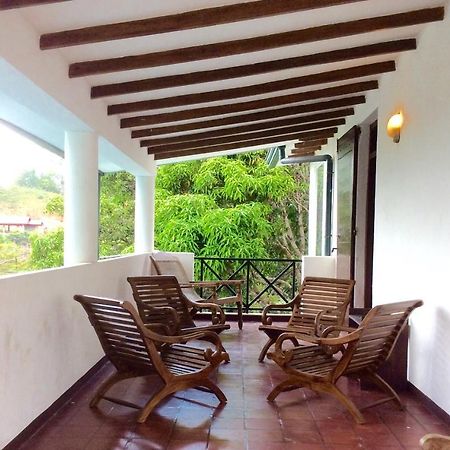 Amandari Holiday Villa Gelioya Exterior foto